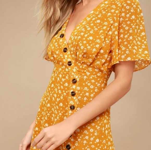 NWT Lulu's After-Bloom Delight Golden Yellow Ditsy Floral Print Midi Dress XS - Picture 2 of 16